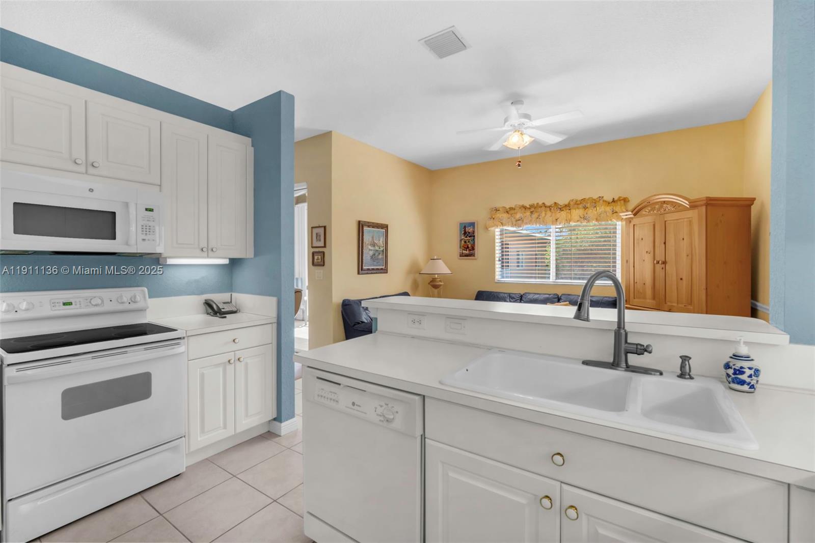 7921 E Exeter Blvd E #202, Tamarac FL 33321