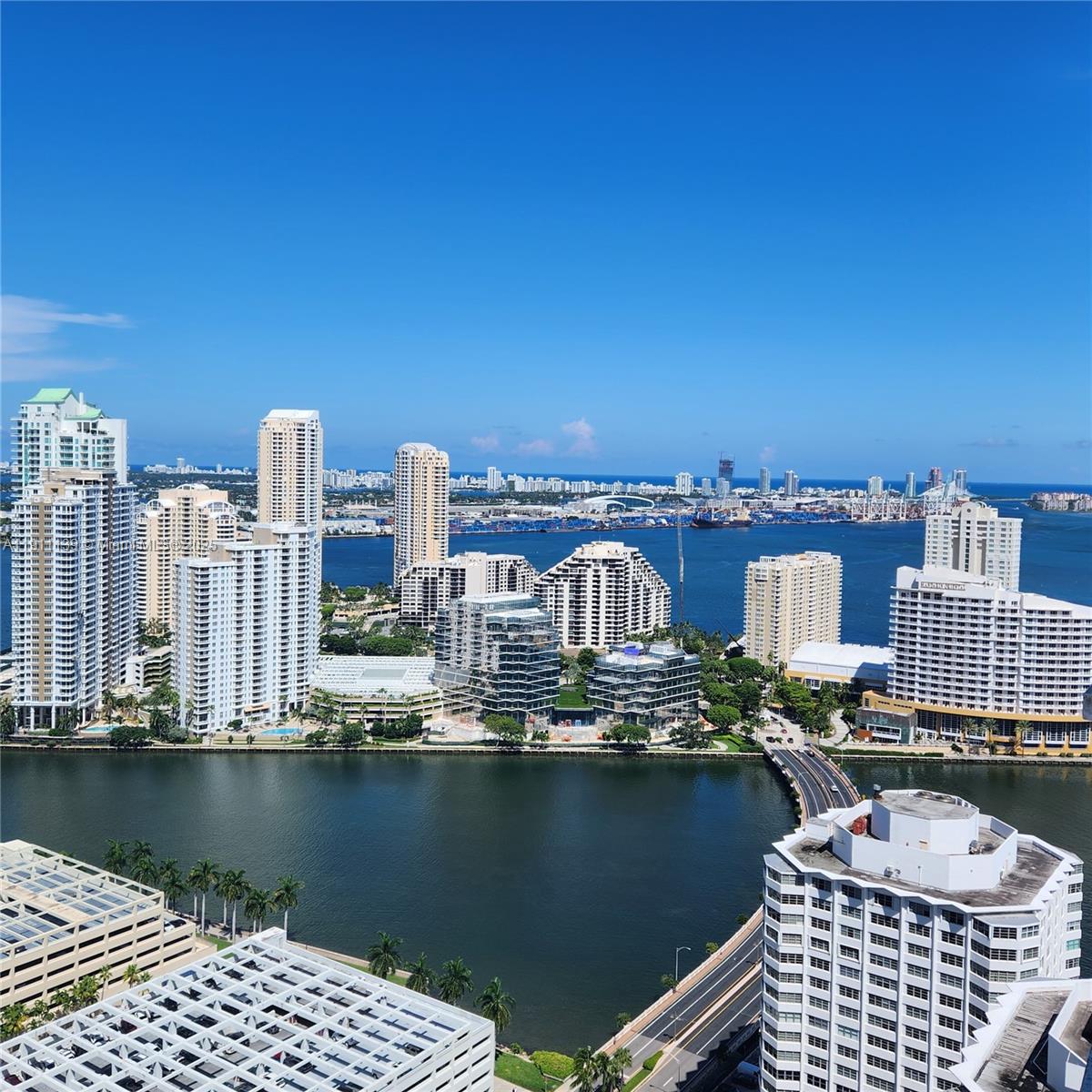 950 Brickell Bay Dr #3702, Miami FL 33131