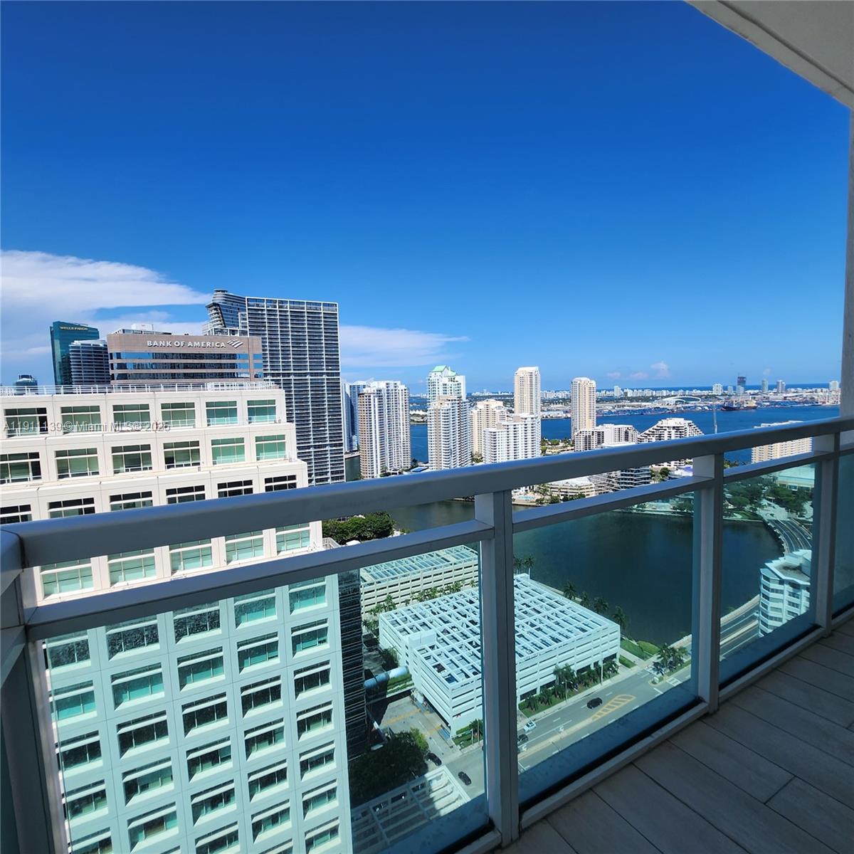 950 Brickell Bay Dr #3702, Miami FL 33131