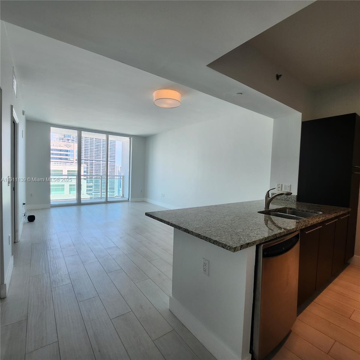950 Brickell Bay Dr #3702, Miami FL 33131
