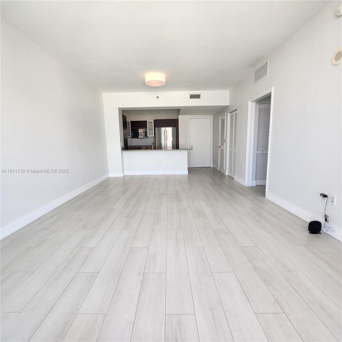 950 Brickell Bay Dr #3702, Miami FL 33131
