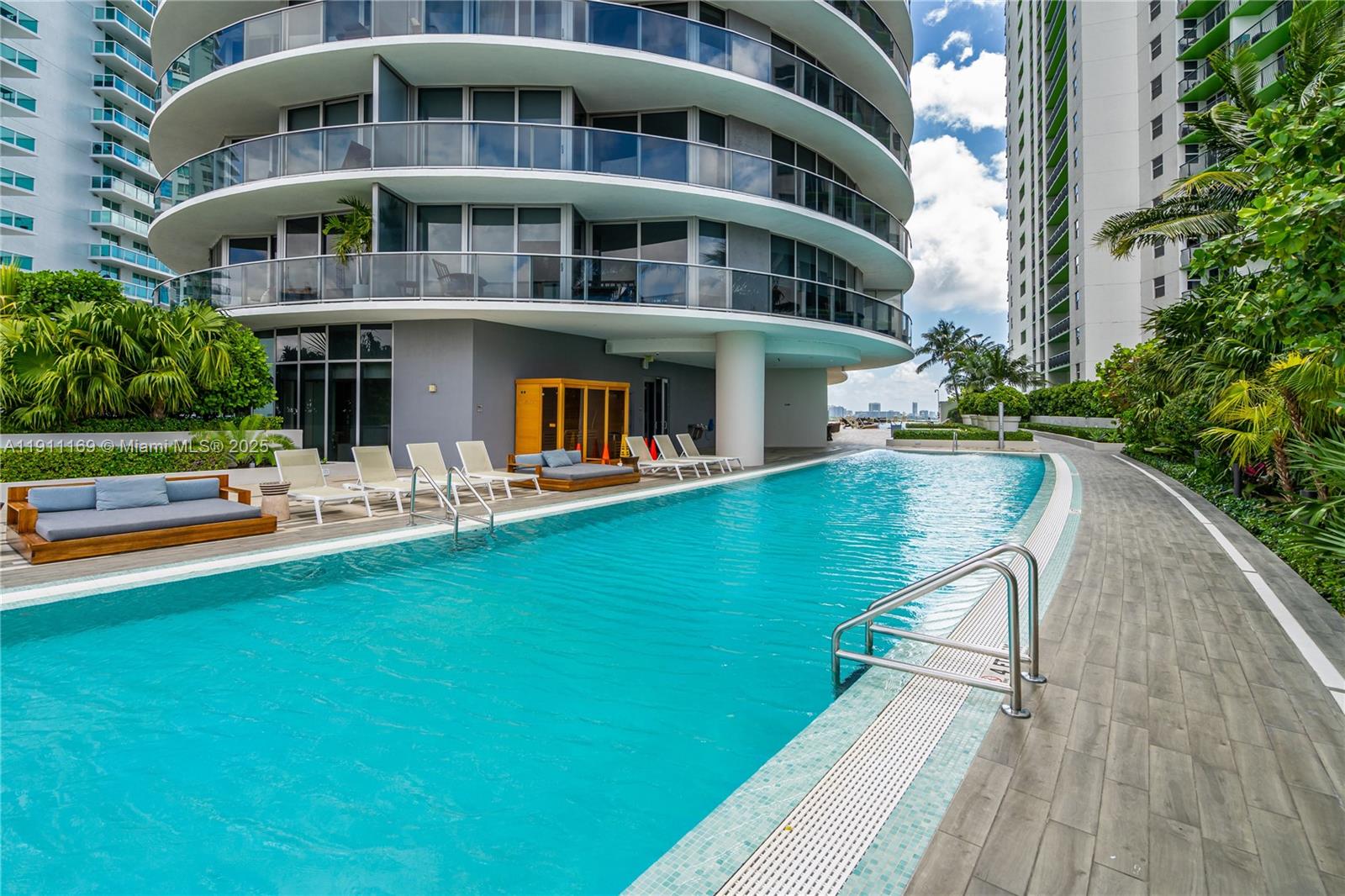 488 NE 18th St #3912, Miami FL 33132