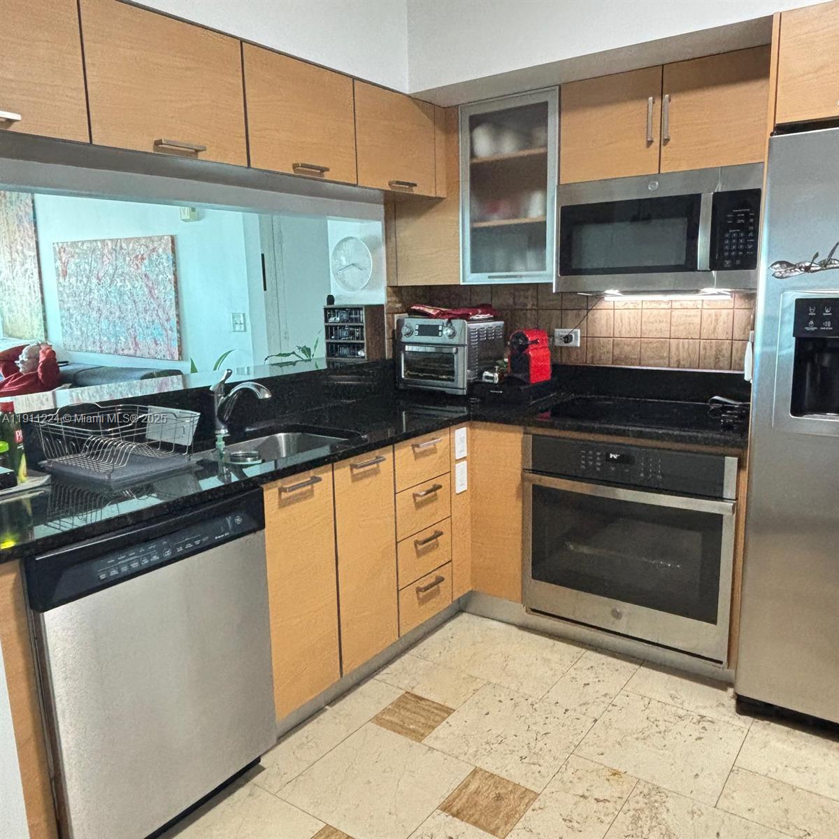 31 SE 5th St #2910, Miami FL 33131