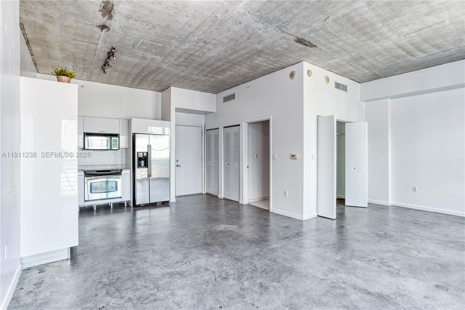 133 NE 2nd Ave #2905, Miami FL 33132
