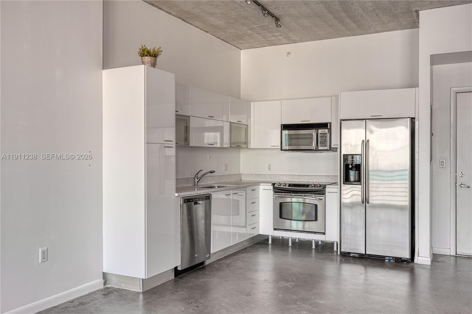 133 NE 2nd Ave #2905, Miami FL 33132