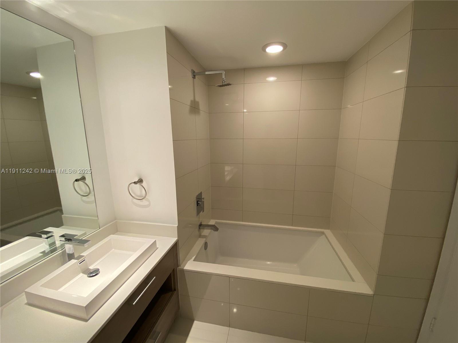 1300 S MIAMI AVE #3802, Miami FL 33130