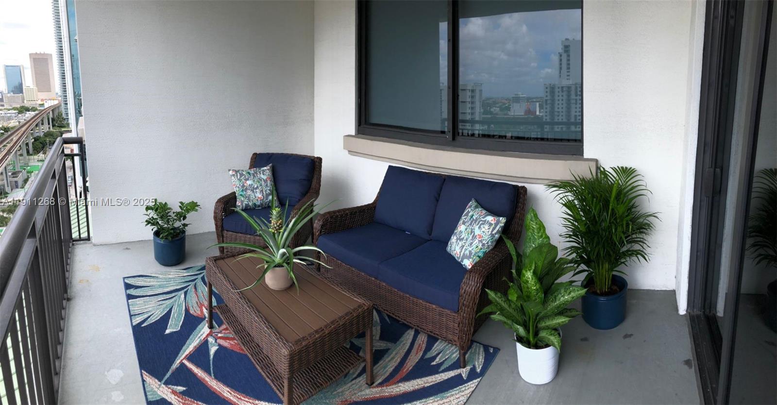999 SW 1st Ave #1413, Miami FL 33130