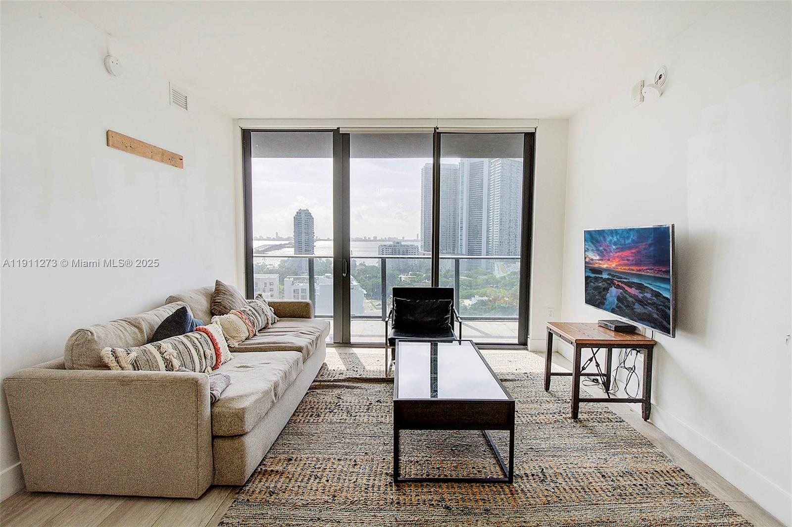121 NE 34th St #1507, Miami FL 33137