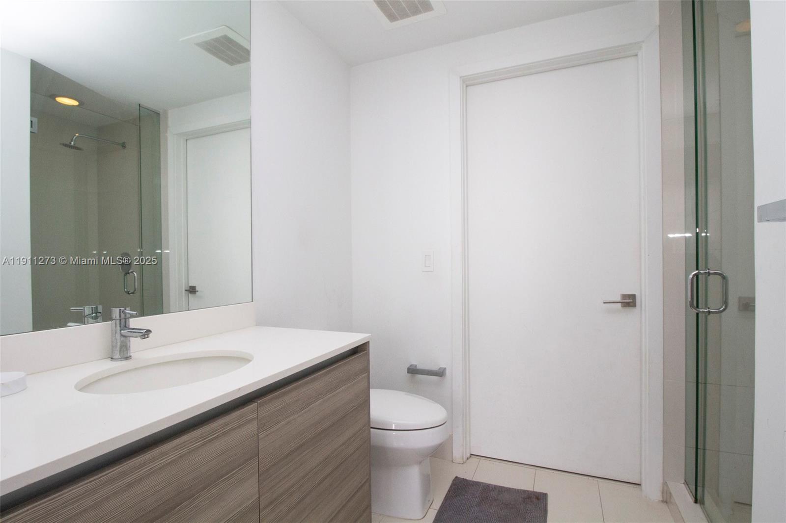 121 NE 34th St #1507, Miami FL 33137