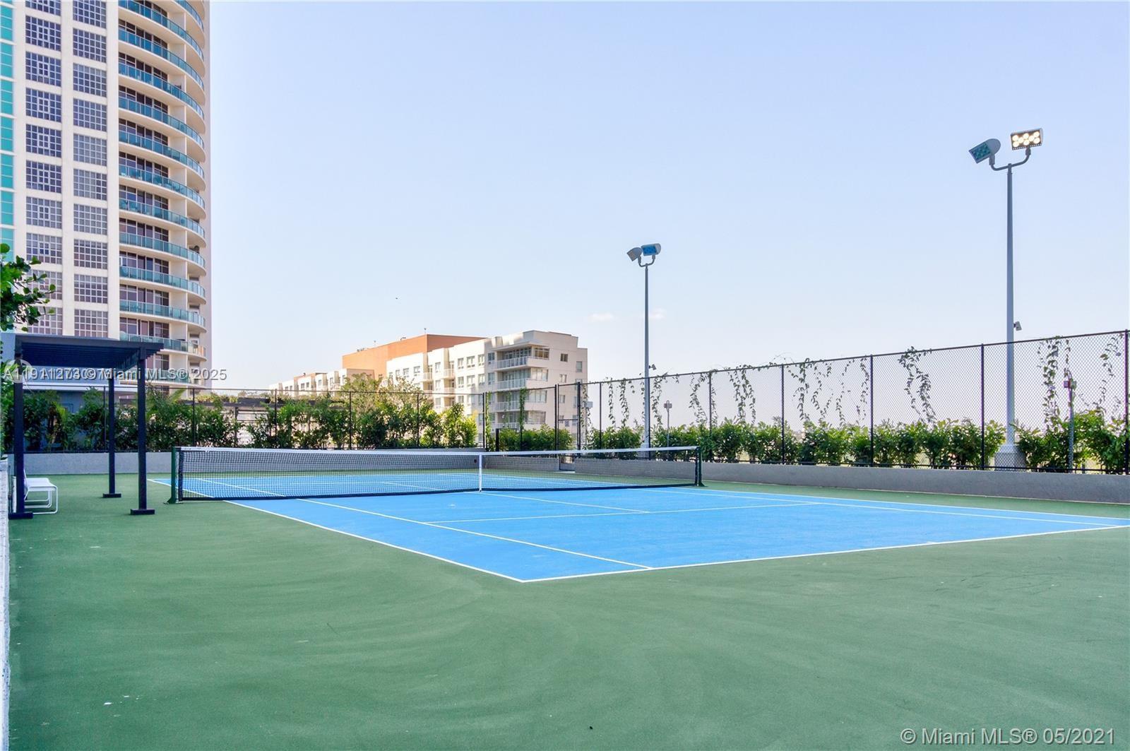 121 NE 34th St #1507, Miami FL 33137