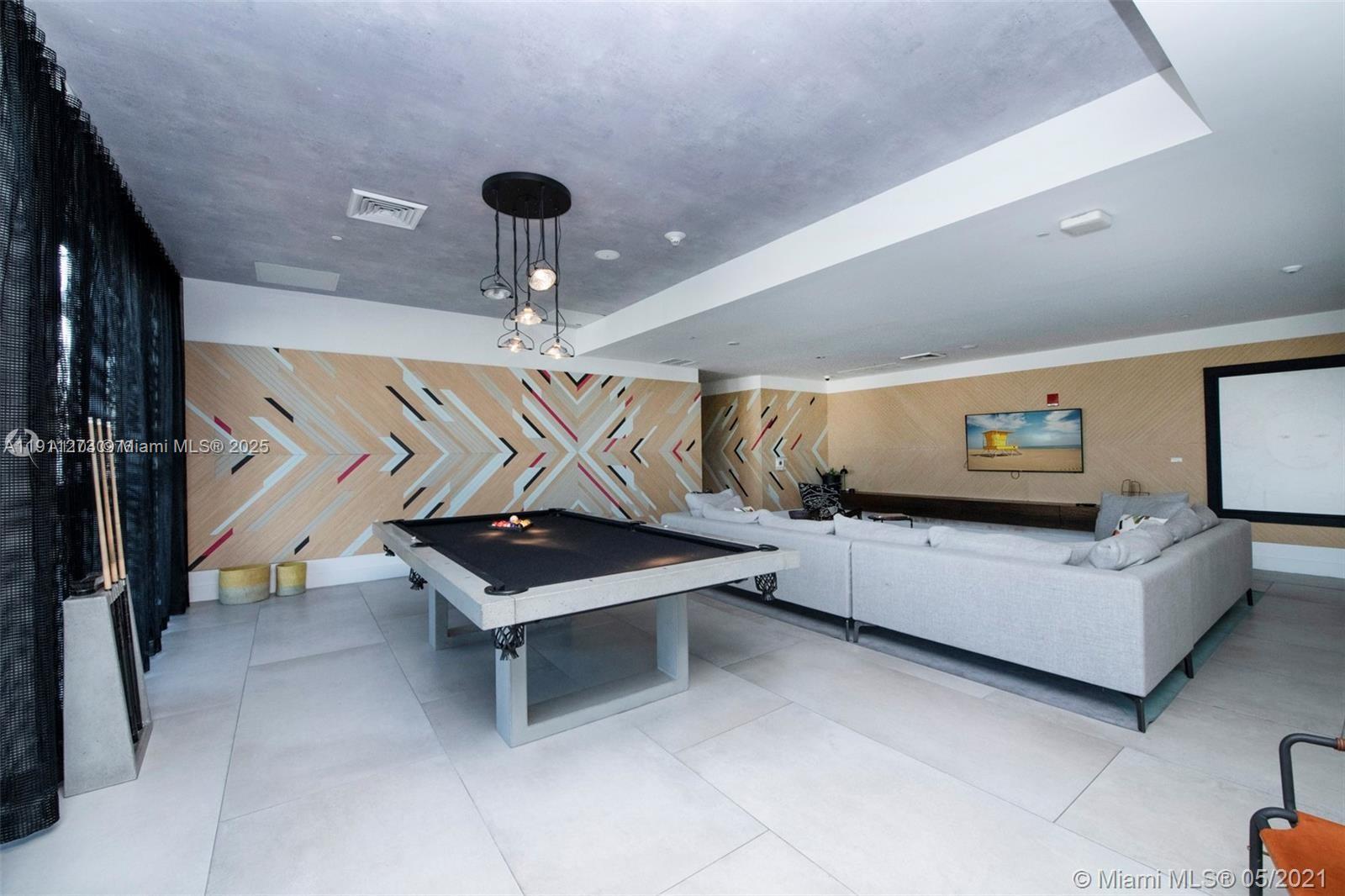 121 NE 34th St #1507, Miami FL 33137