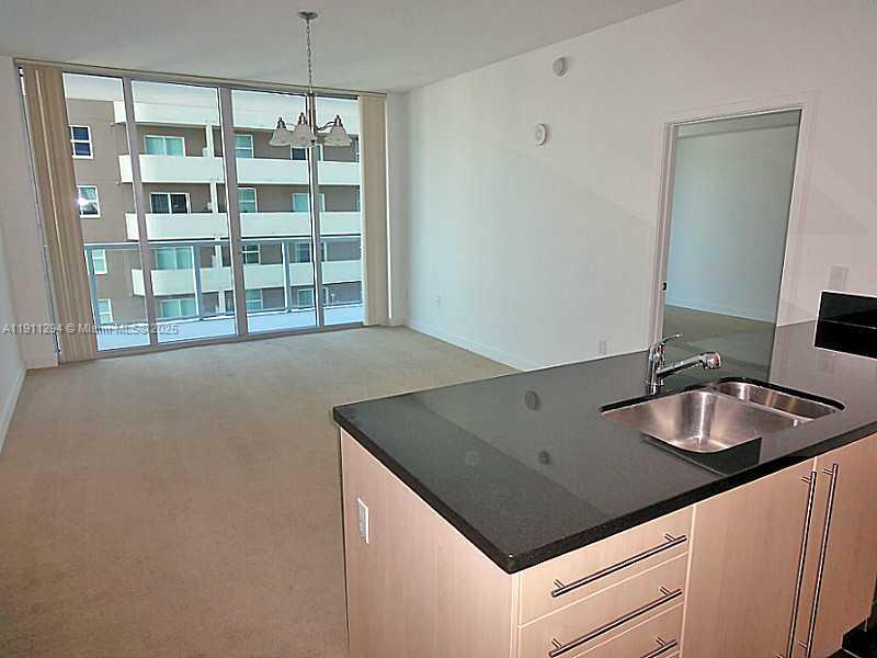 1111 SW 1 AV #1123-N, Miami FL 33130