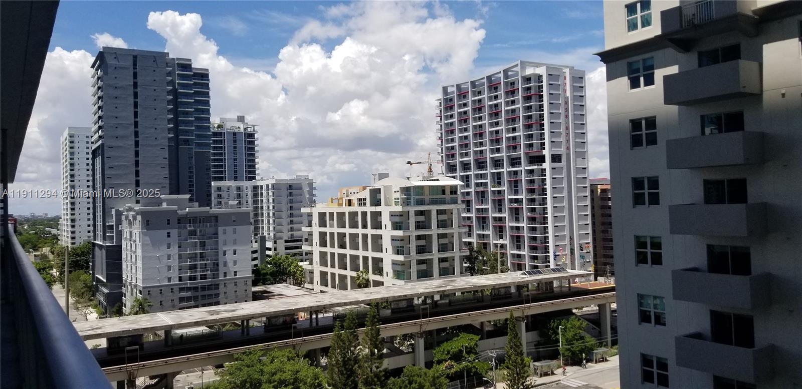 1111 SW 1 AV #1123-N, Miami FL 33130