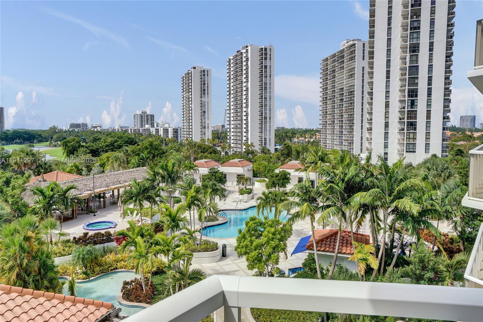 20281 E Country Club Dr #511, Aventura FL 33180