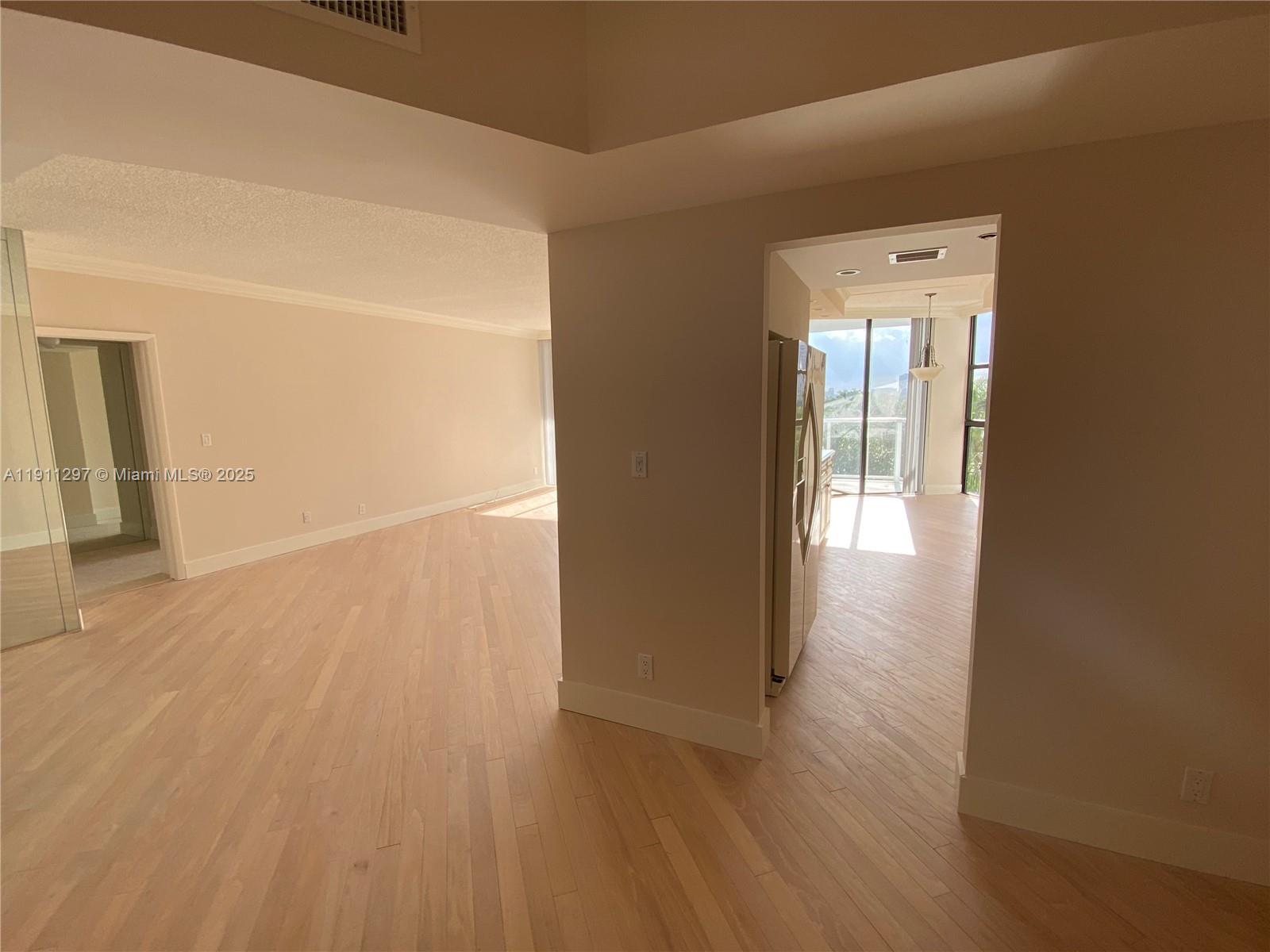 20281 E Country Club Dr #511, Aventura FL 33180