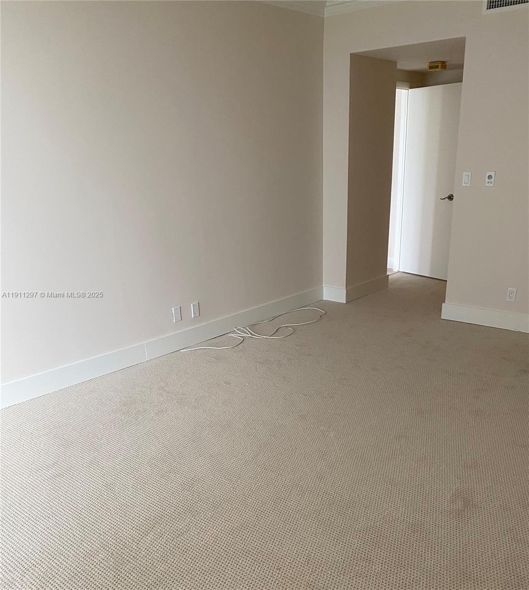 20281 E Country Club Dr #511, Aventura FL 33180