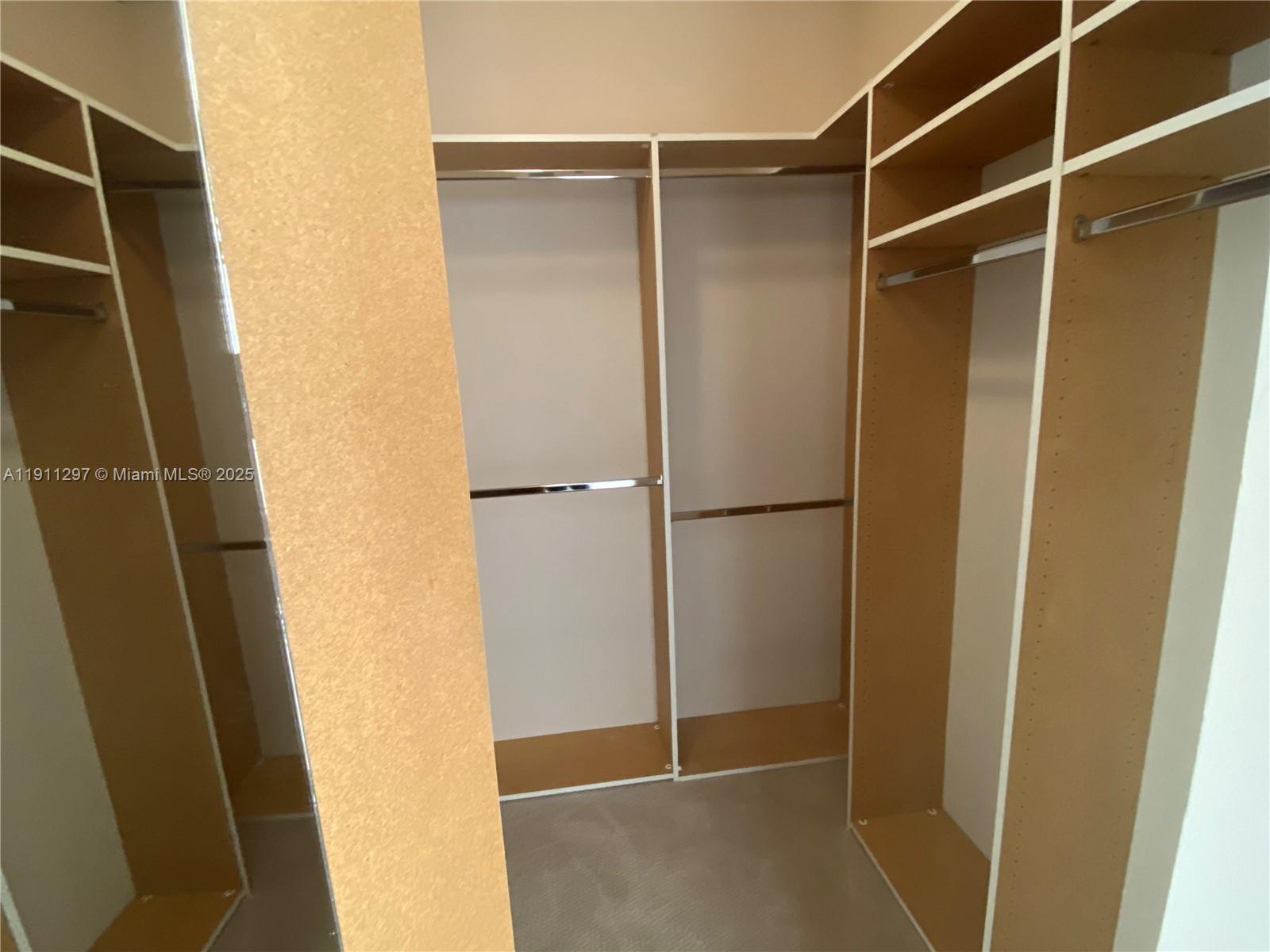 20281 E Country Club Dr #511, Aventura FL 33180