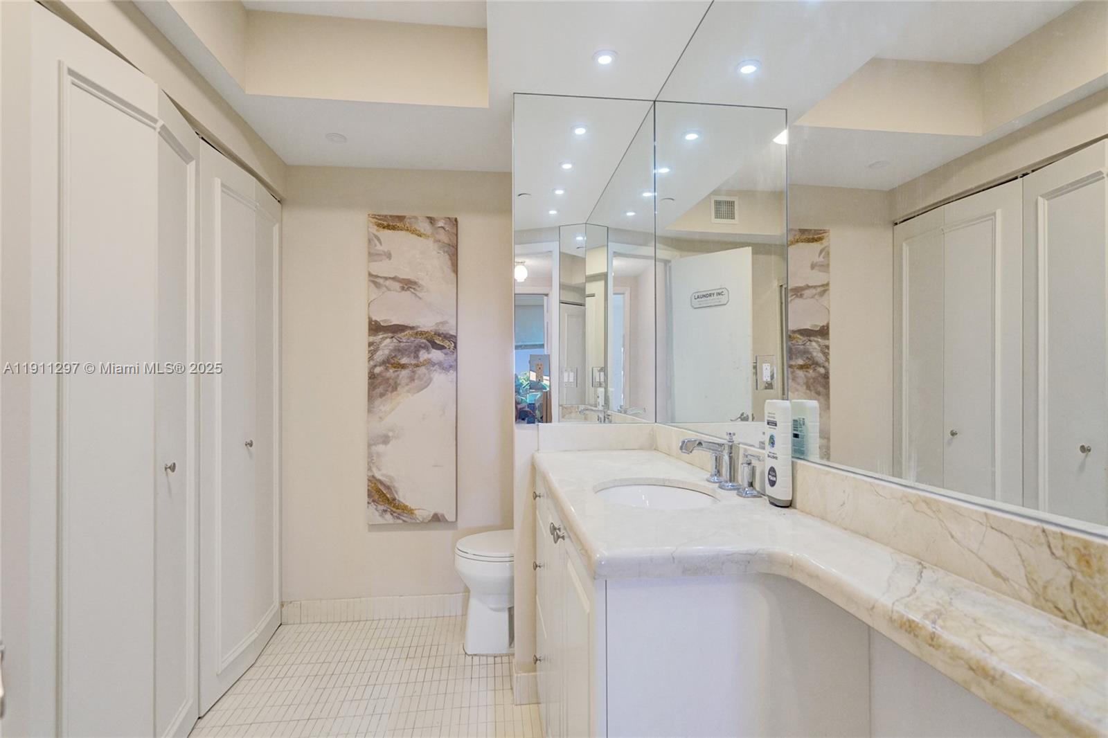 20281 E Country Club Dr #511, Aventura FL 33180