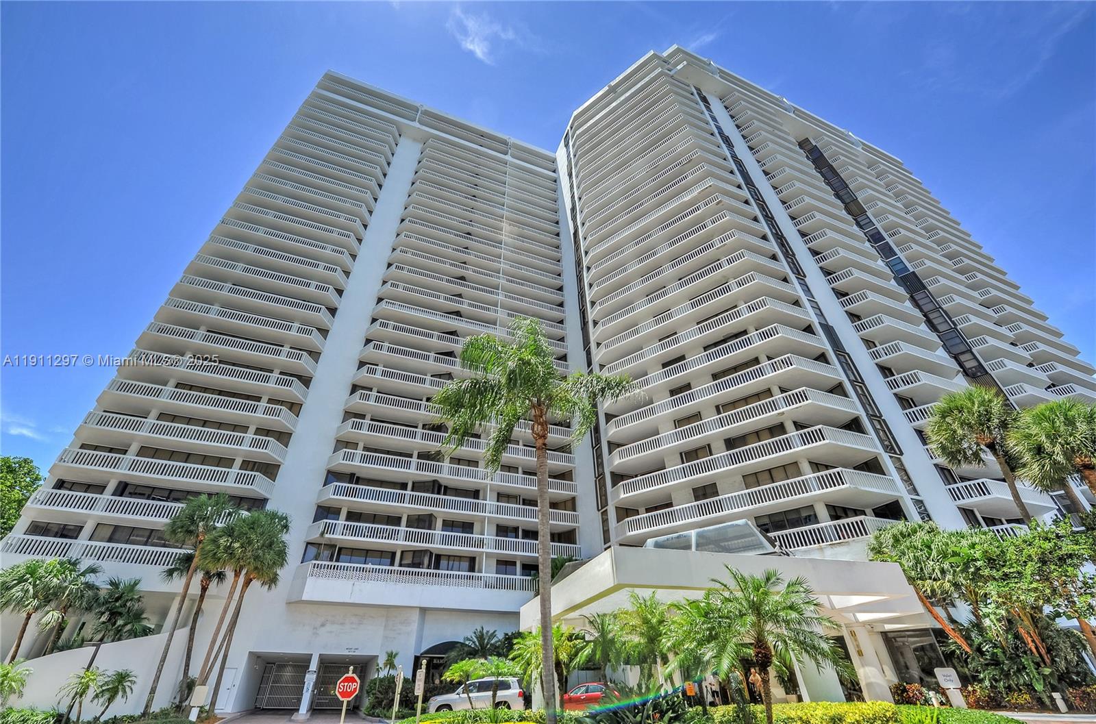 20281 E Country Club Dr #511, Aventura FL 33180