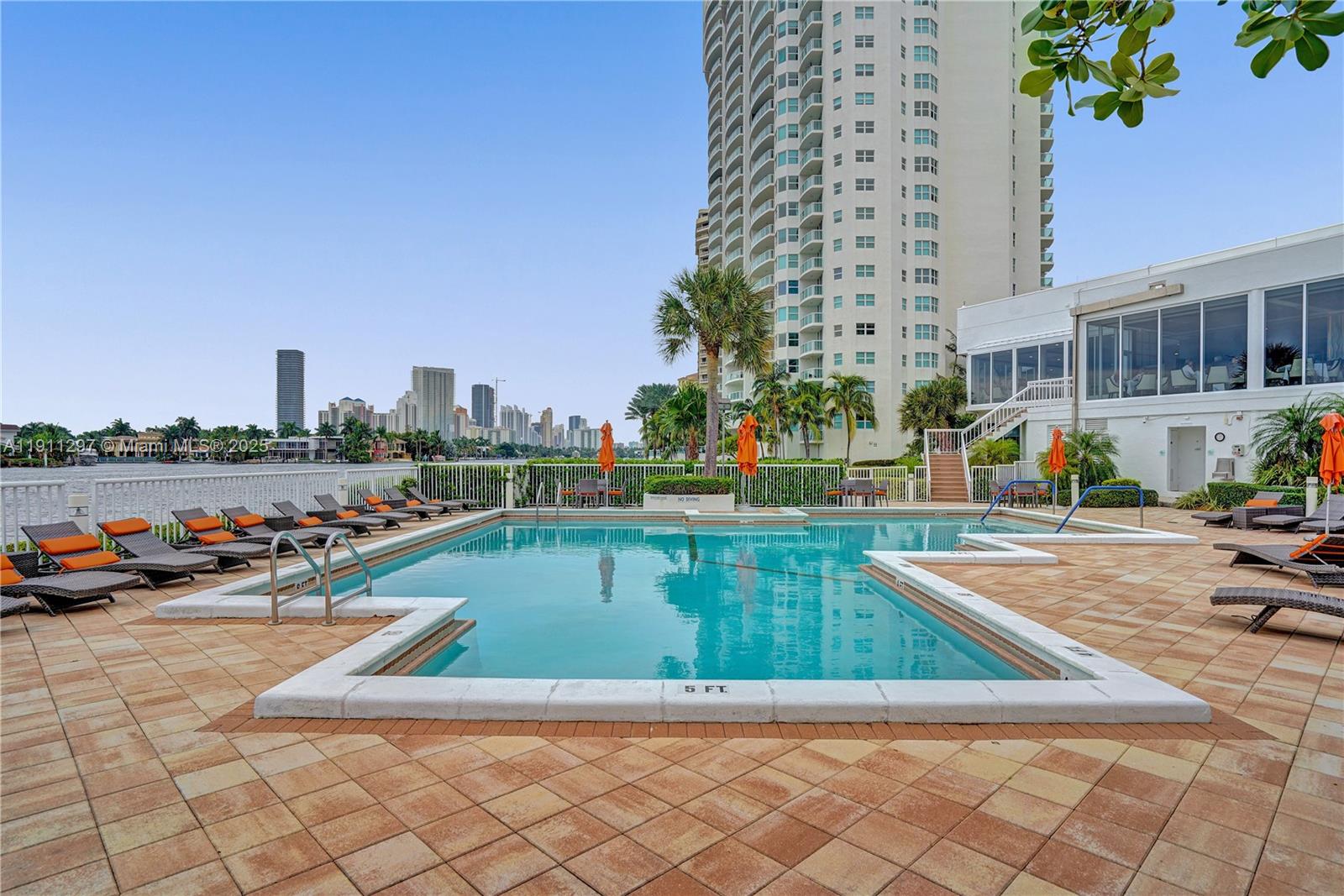 20281 E Country Club Dr #511, Aventura FL 33180