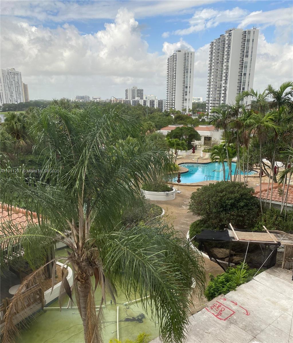 20281 E Country Club Dr #511, Aventura FL 33180