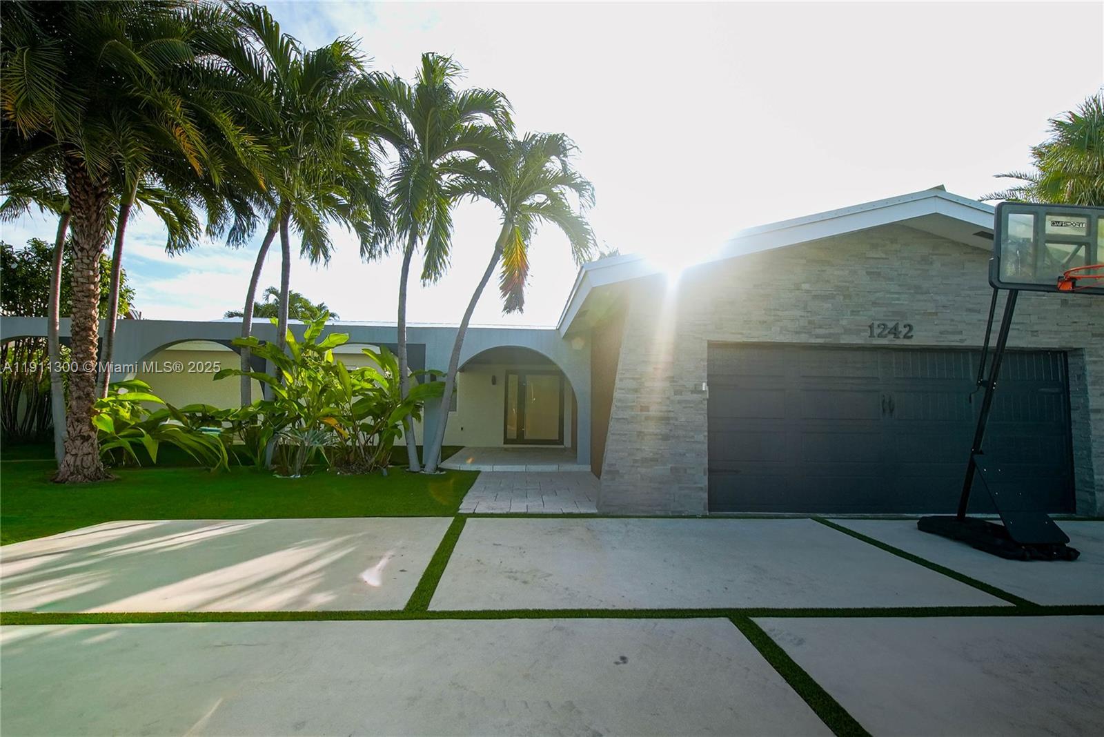 1242 NE 81st Ter, Miami FL 33138