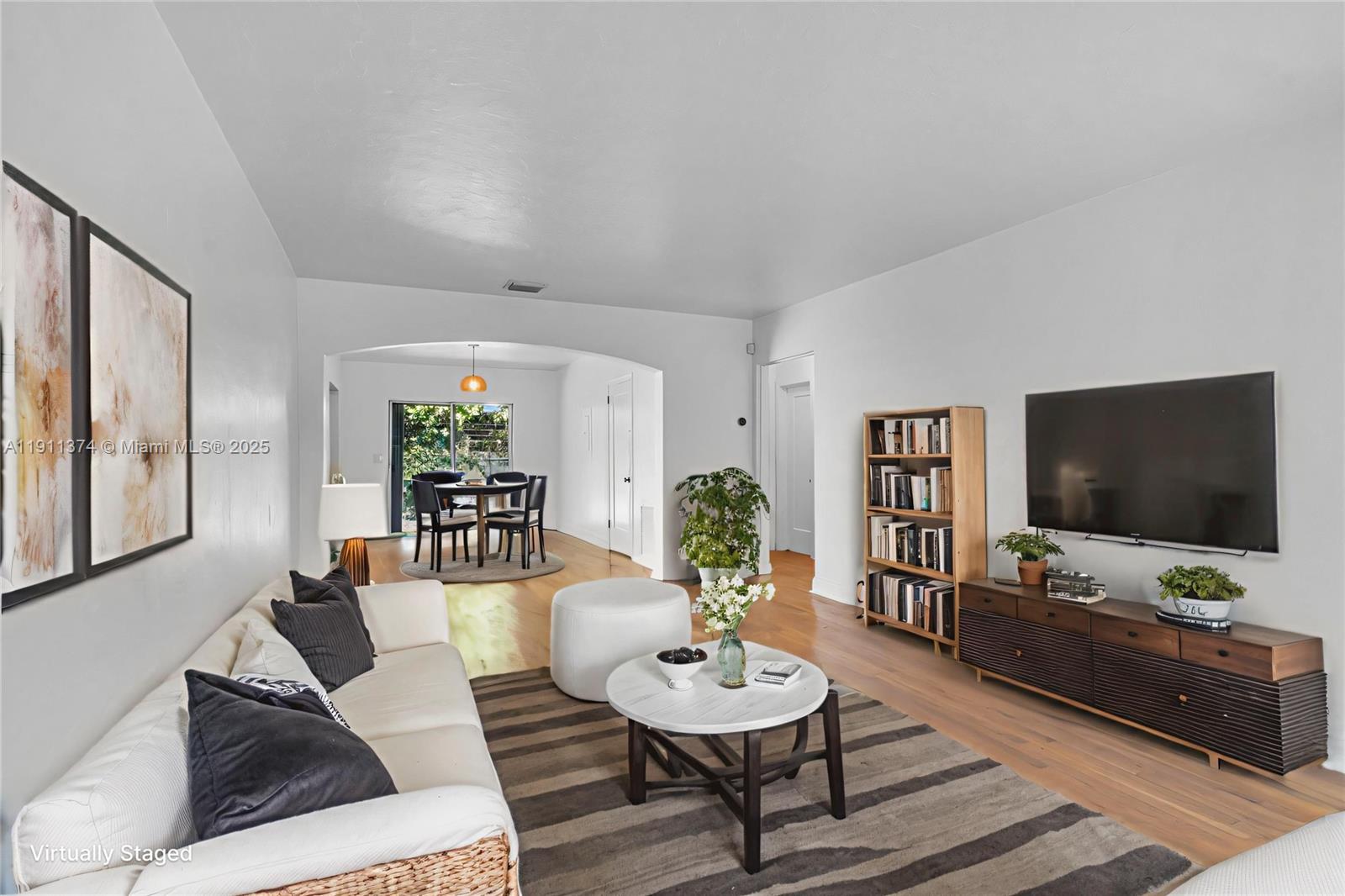 10 Century Ln, Miami Beach FL 33139