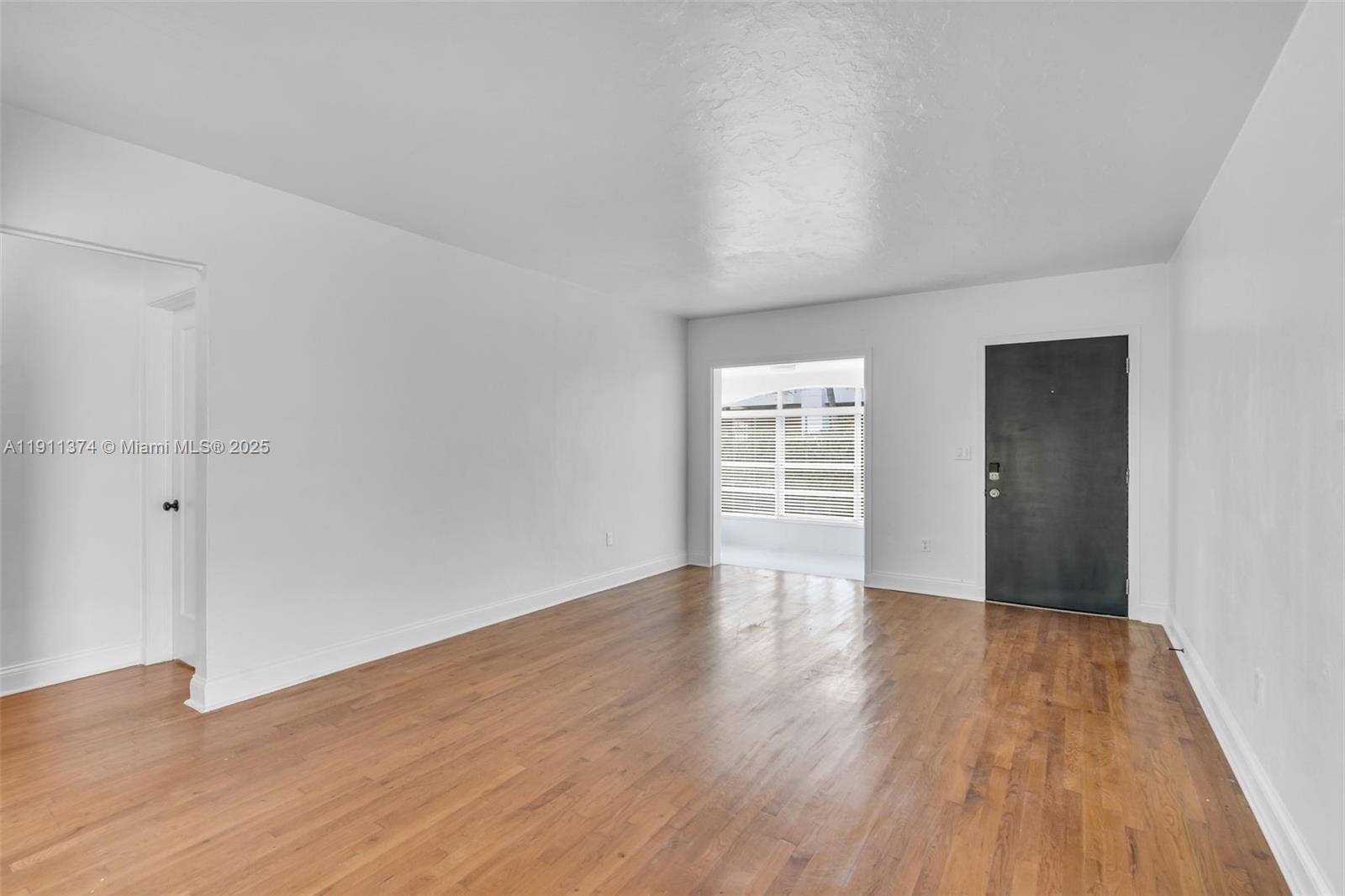 10 Century Ln, Miami Beach FL 33139