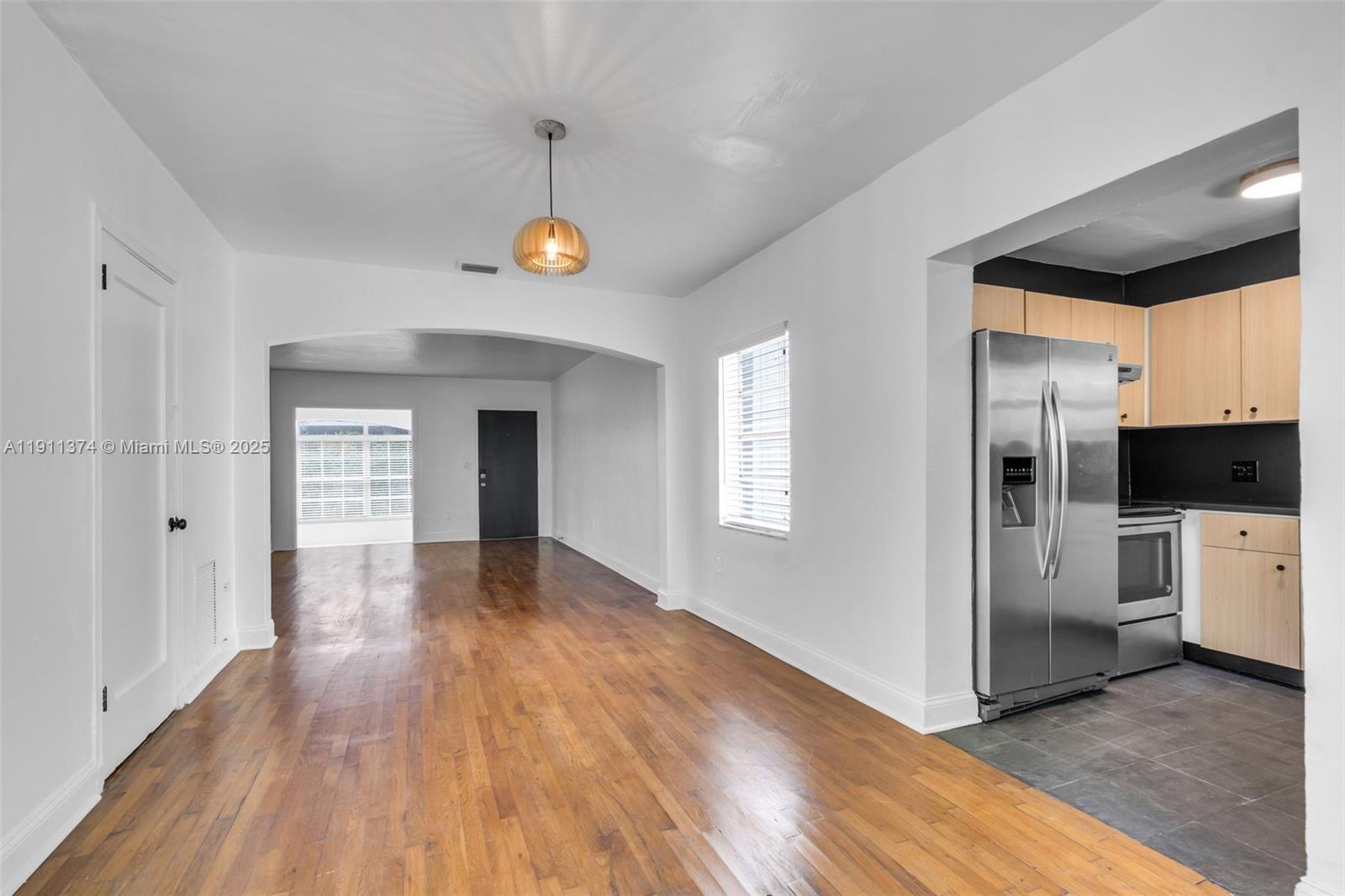 10 Century Ln, Miami Beach FL 33139