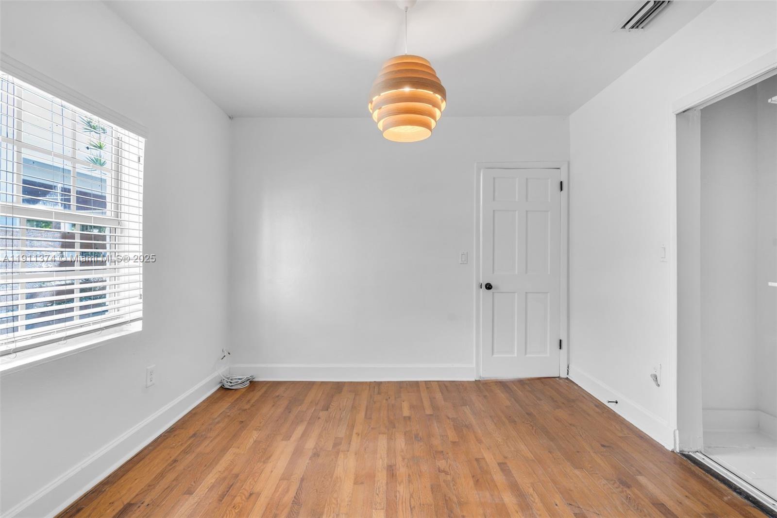 10 Century Ln, Miami Beach FL 33139