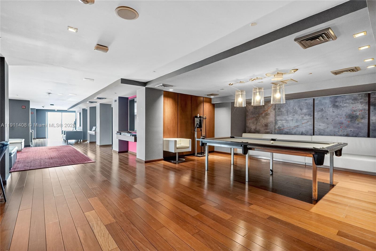 325 S Biscayne Blvd #3916, Miami FL 33131