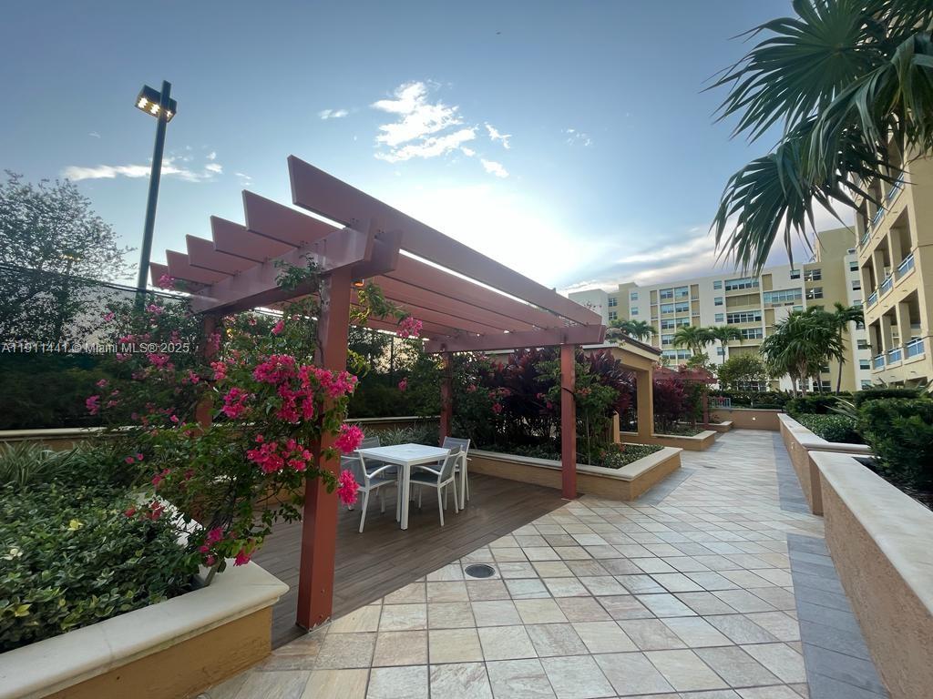 90 Alton Rd #407, Miami Beach FL 33139