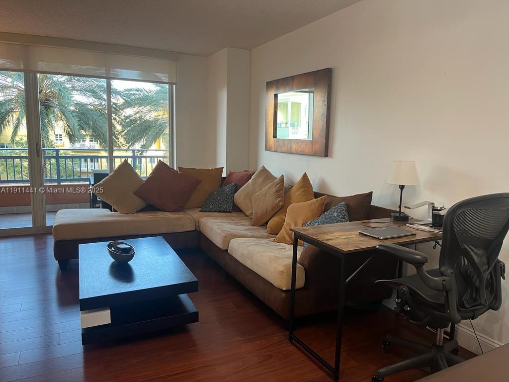 90 Alton Rd #407, Miami Beach FL 33139