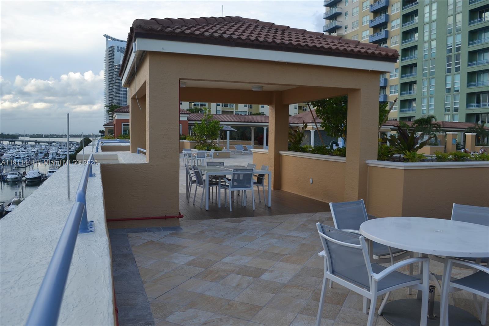 90 Alton Rd #407, Miami Beach FL 33139