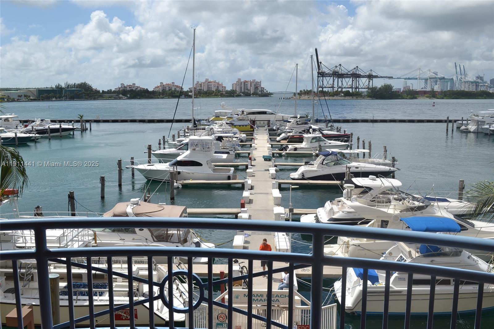 90 Alton Rd #407, Miami Beach FL 33139