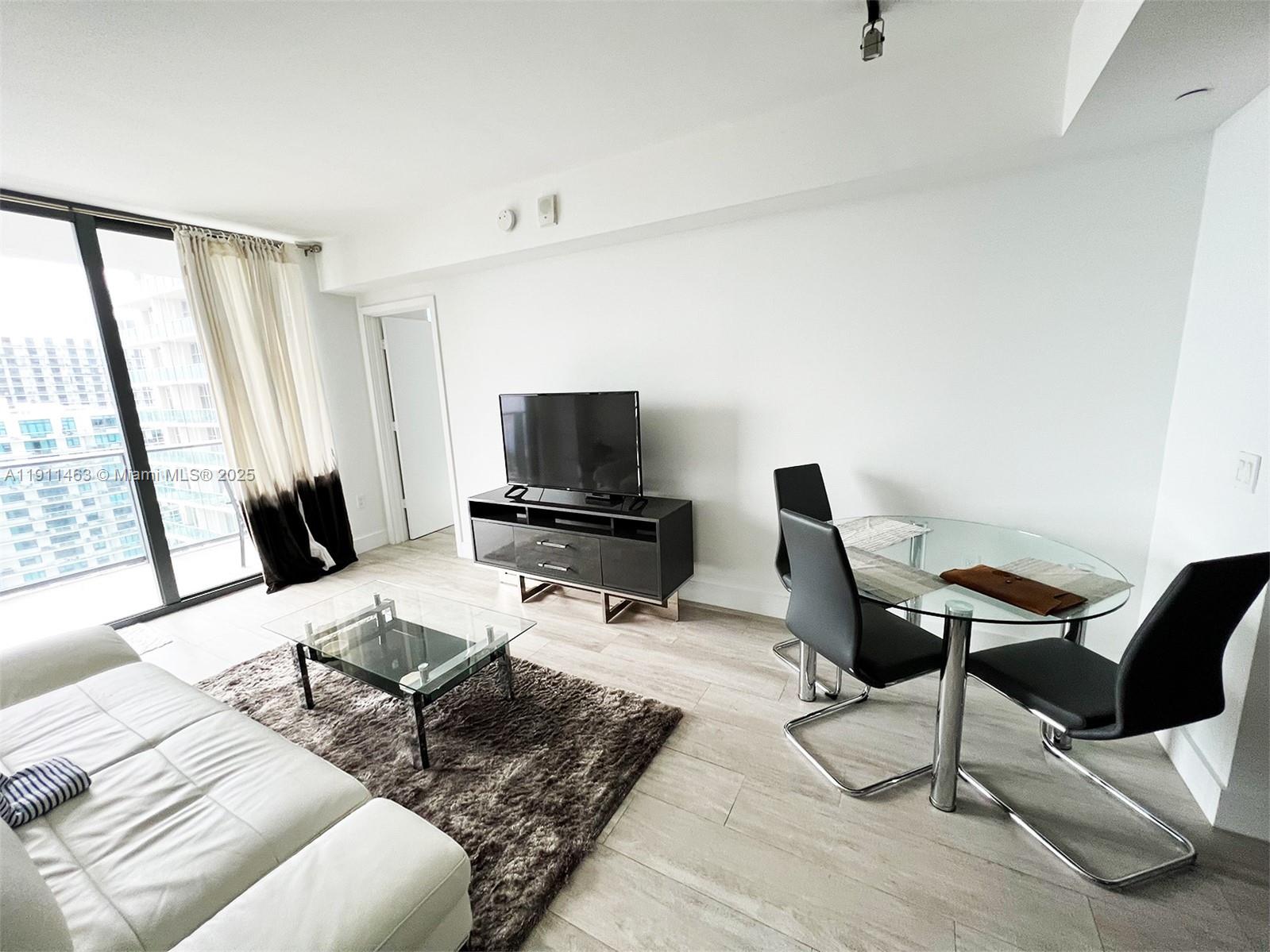 121 NE 34th St #2603, Miami FL 33137