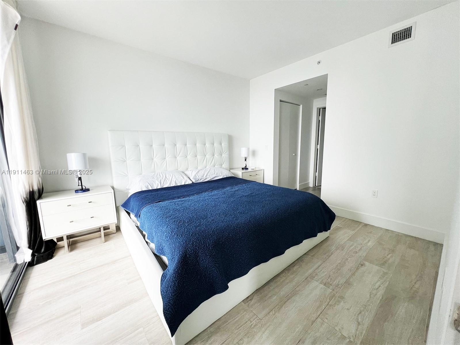 121 NE 34th St #2603, Miami FL 33137