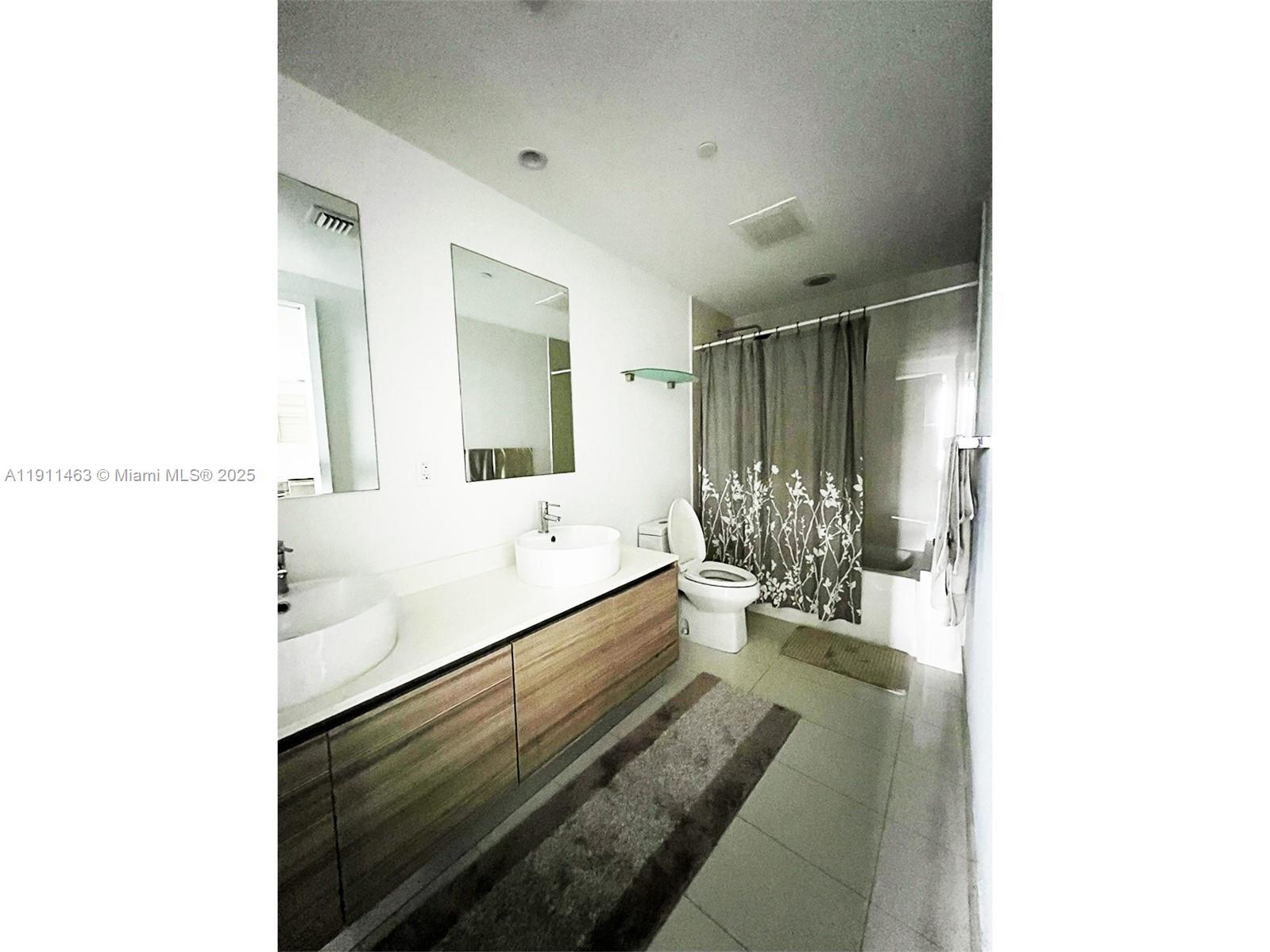 121 NE 34th St #2603, Miami FL 33137