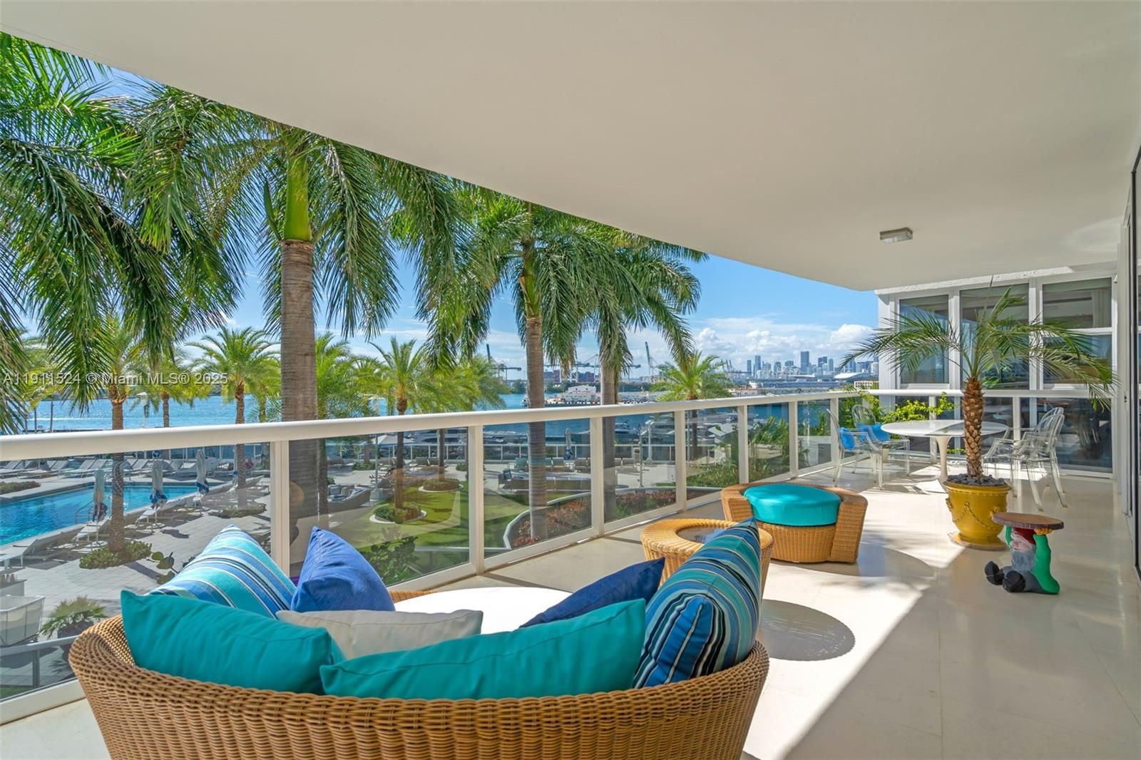 400 Alton Rd #706, Miami Beach FL 33139