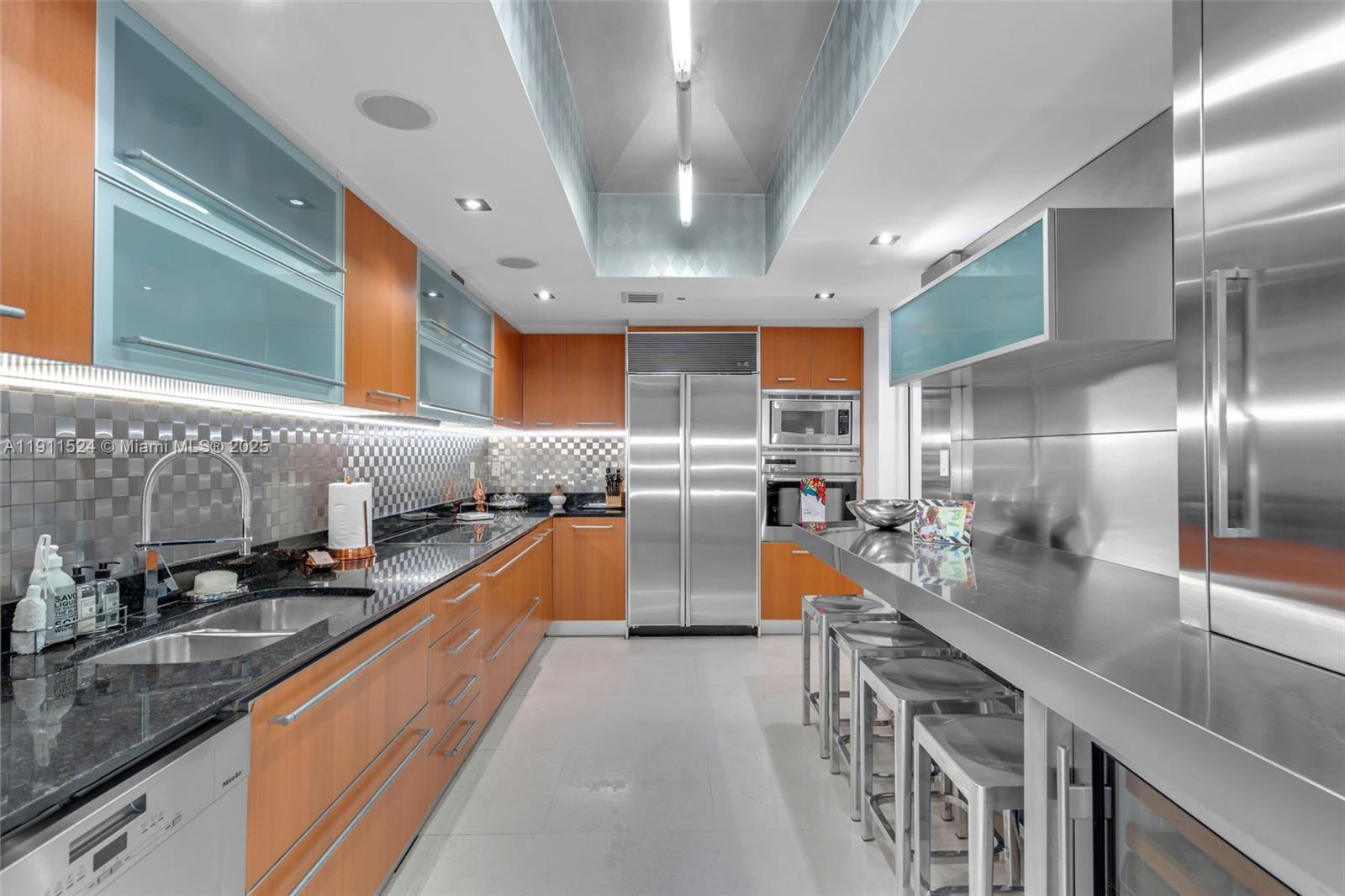 400 Alton Rd #706, Miami Beach FL 33139