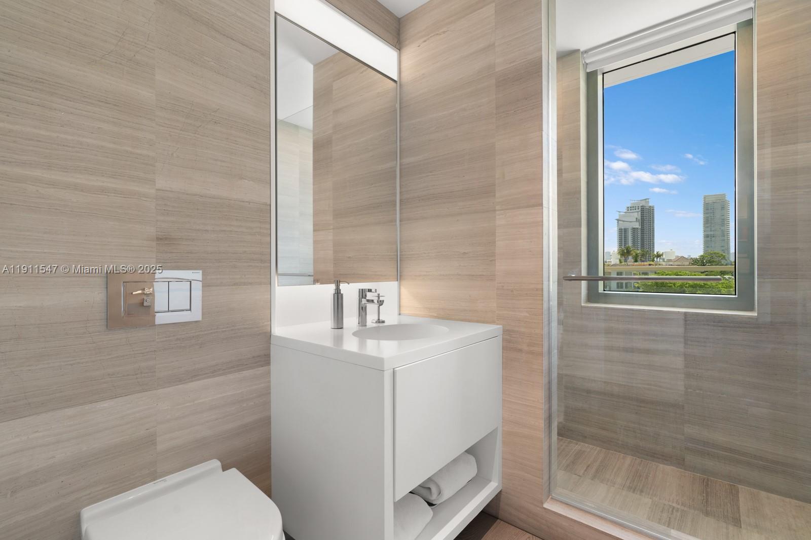 300 Collins Ave #PH3, Miami Beach FL 33139