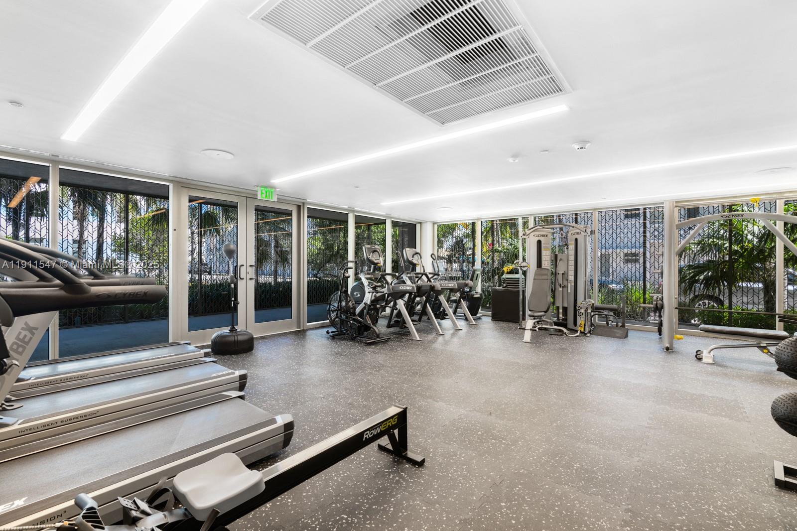 300 Collins Ave #PH3, Miami Beach FL 33139