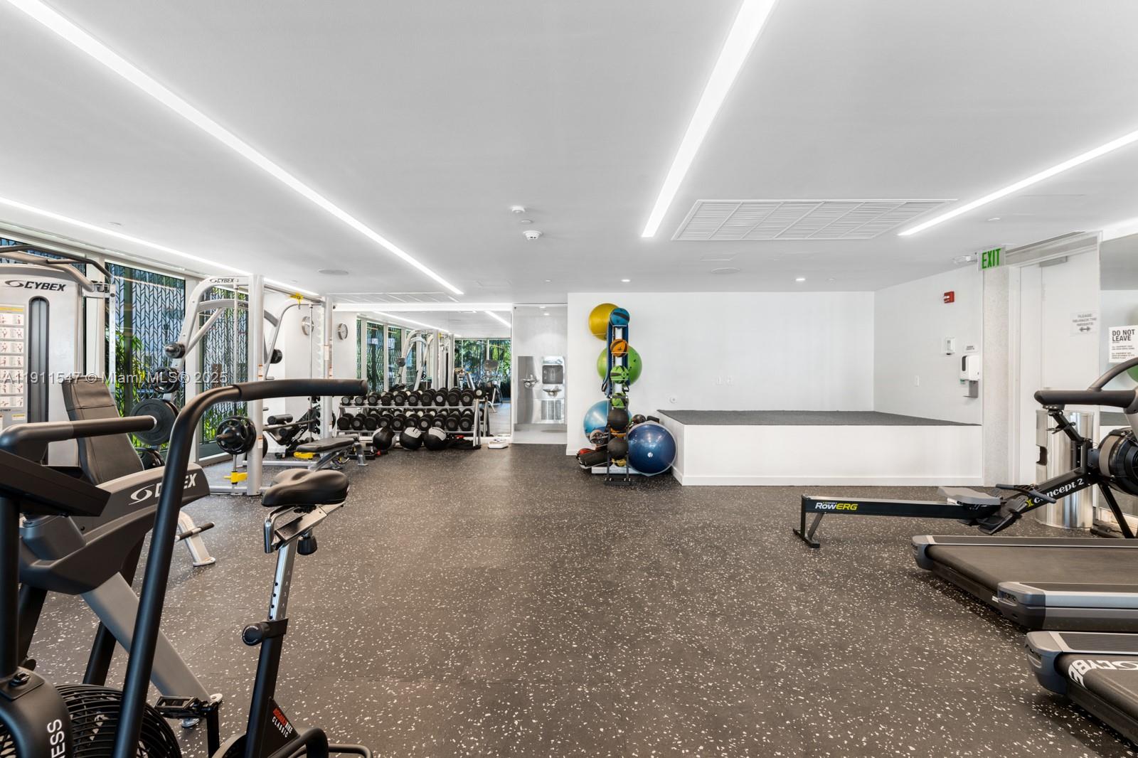 300 Collins Ave #PH3, Miami Beach FL 33139
