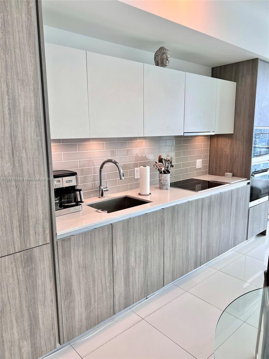 2900 NE 7th Ave #2708, Miami FL 33137
