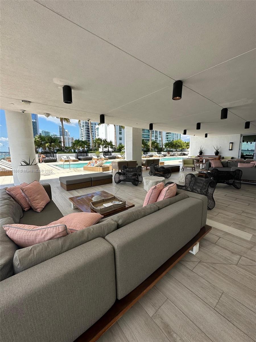 2900 NE 7th Ave #2708, Miami FL 33137