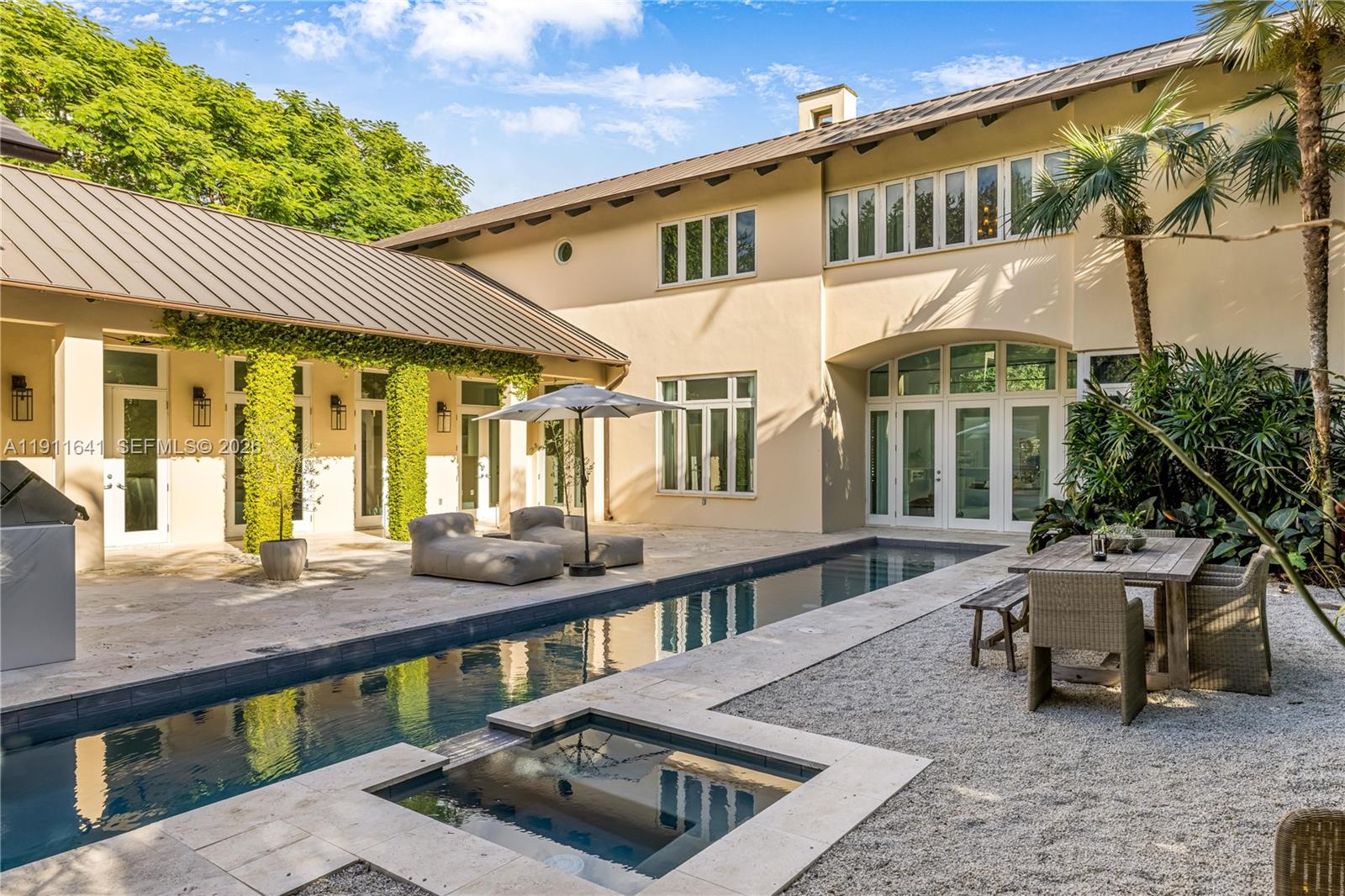7370 Vistalmar St, Coral Gables FL 33143