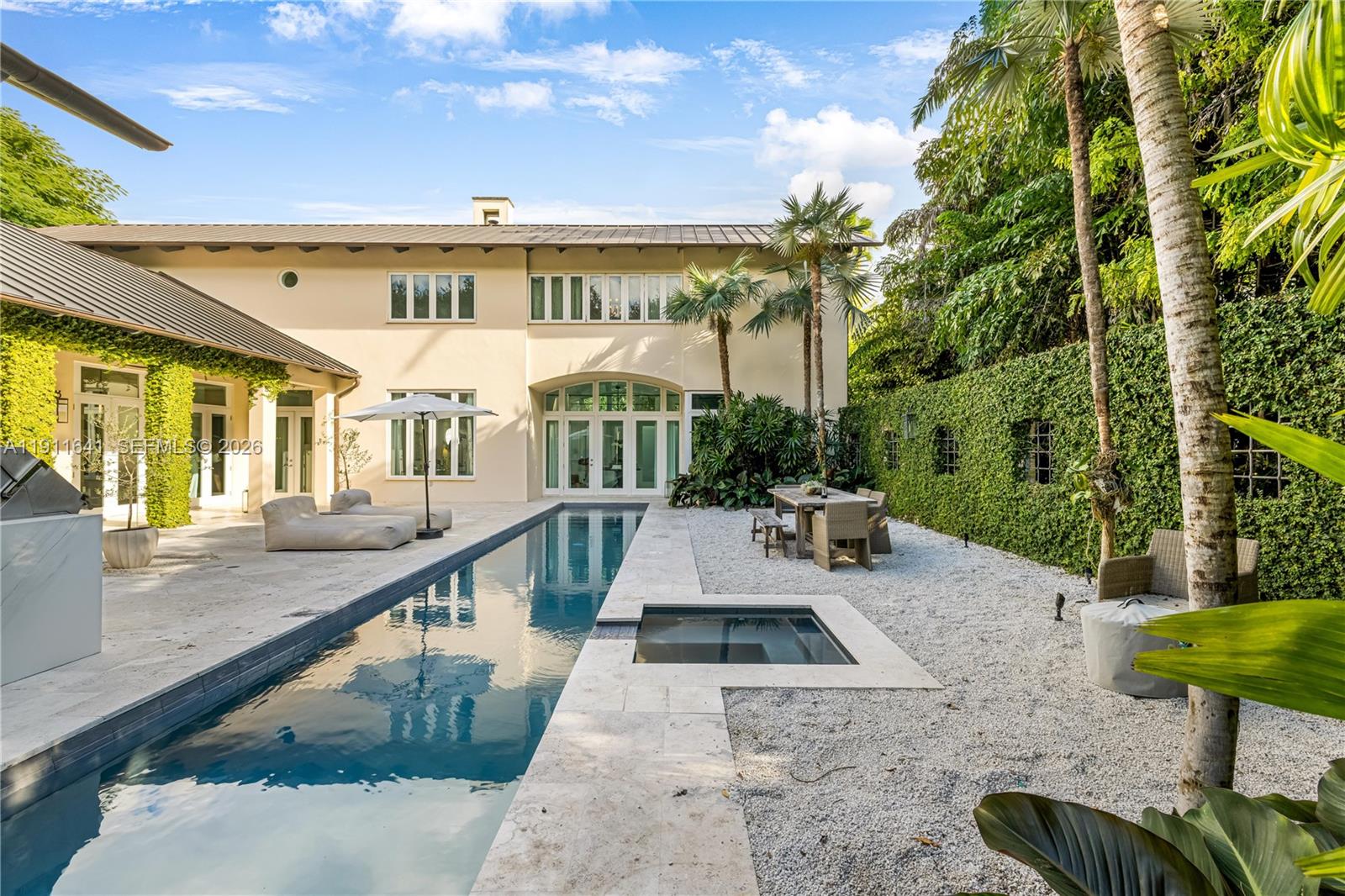 7370 Vistalmar St, Coral Gables FL 33143