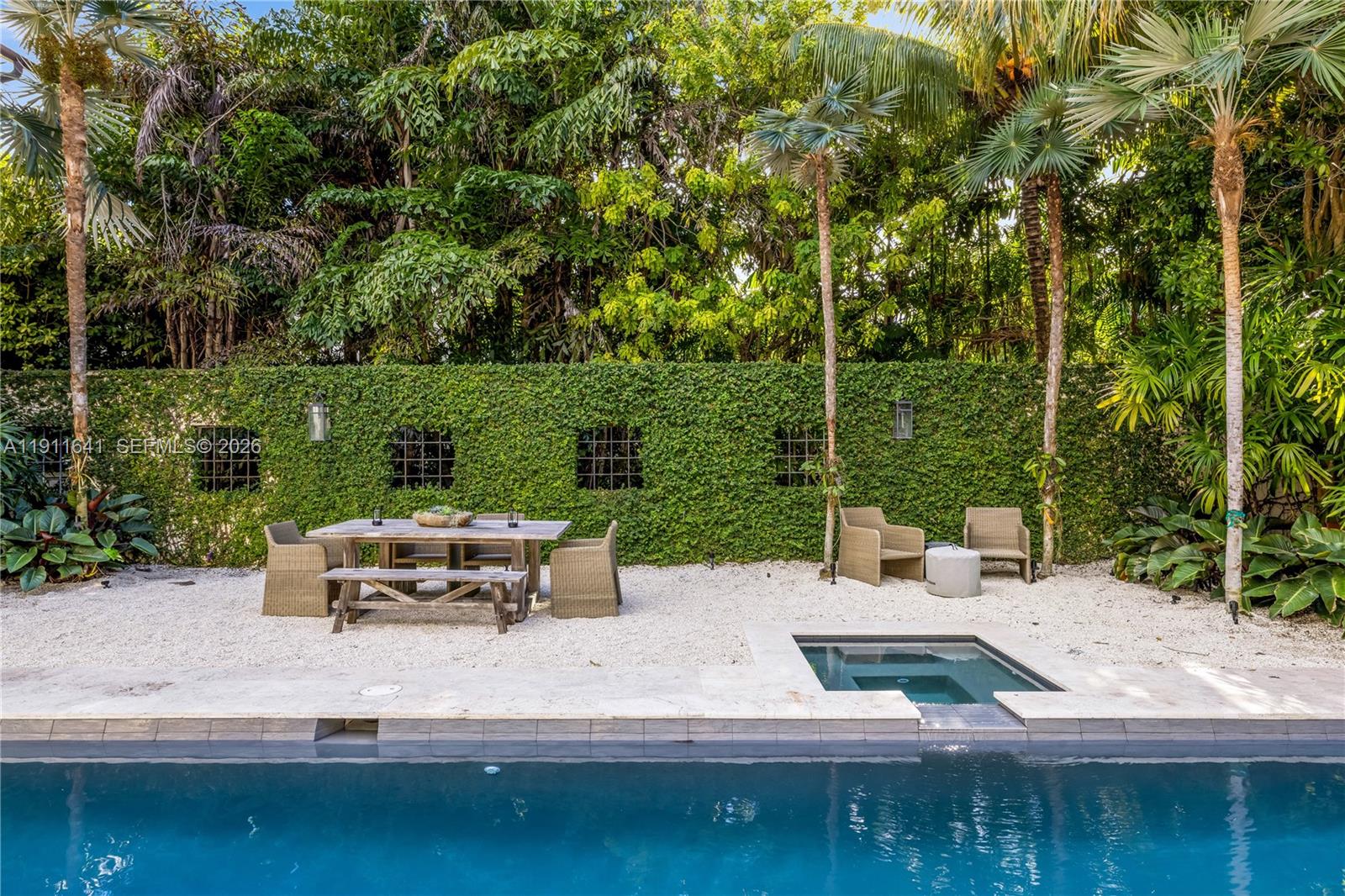 7370 Vistalmar St, Coral Gables FL 33143