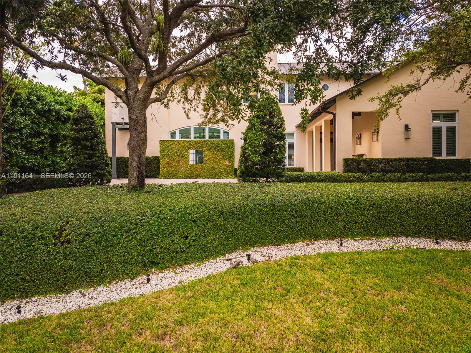 7370 Vistalmar St, Coral Gables FL 33143
