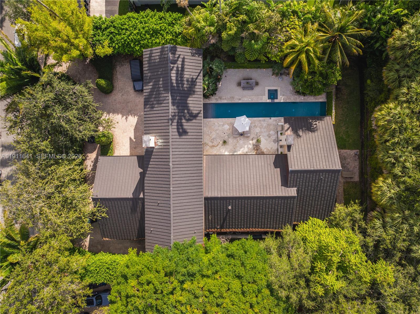 7370 Vistalmar St, Coral Gables FL 33143